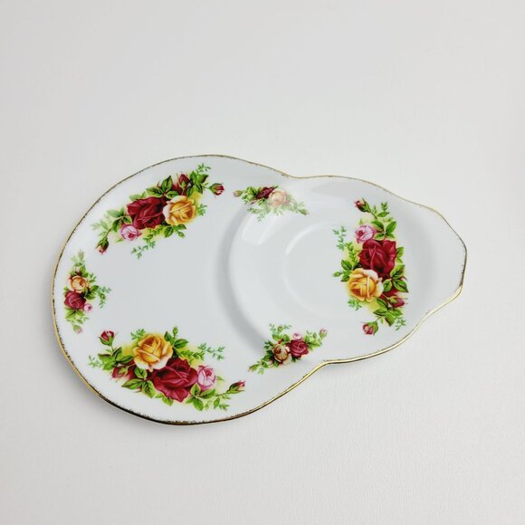 Royal Albert Dessert Snack Tray & Teacup Set, Old Country Roses Montrose Elegant - Picture 6 of 14